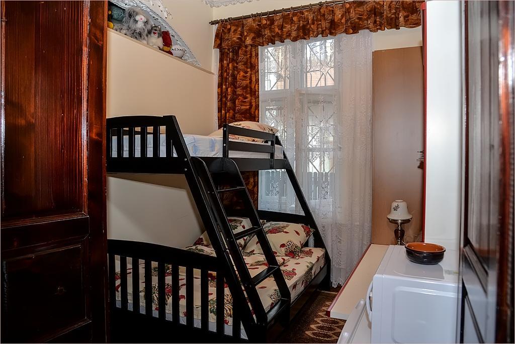 Vip-Apartments Angel Palas Csernyivci Kültér fotó