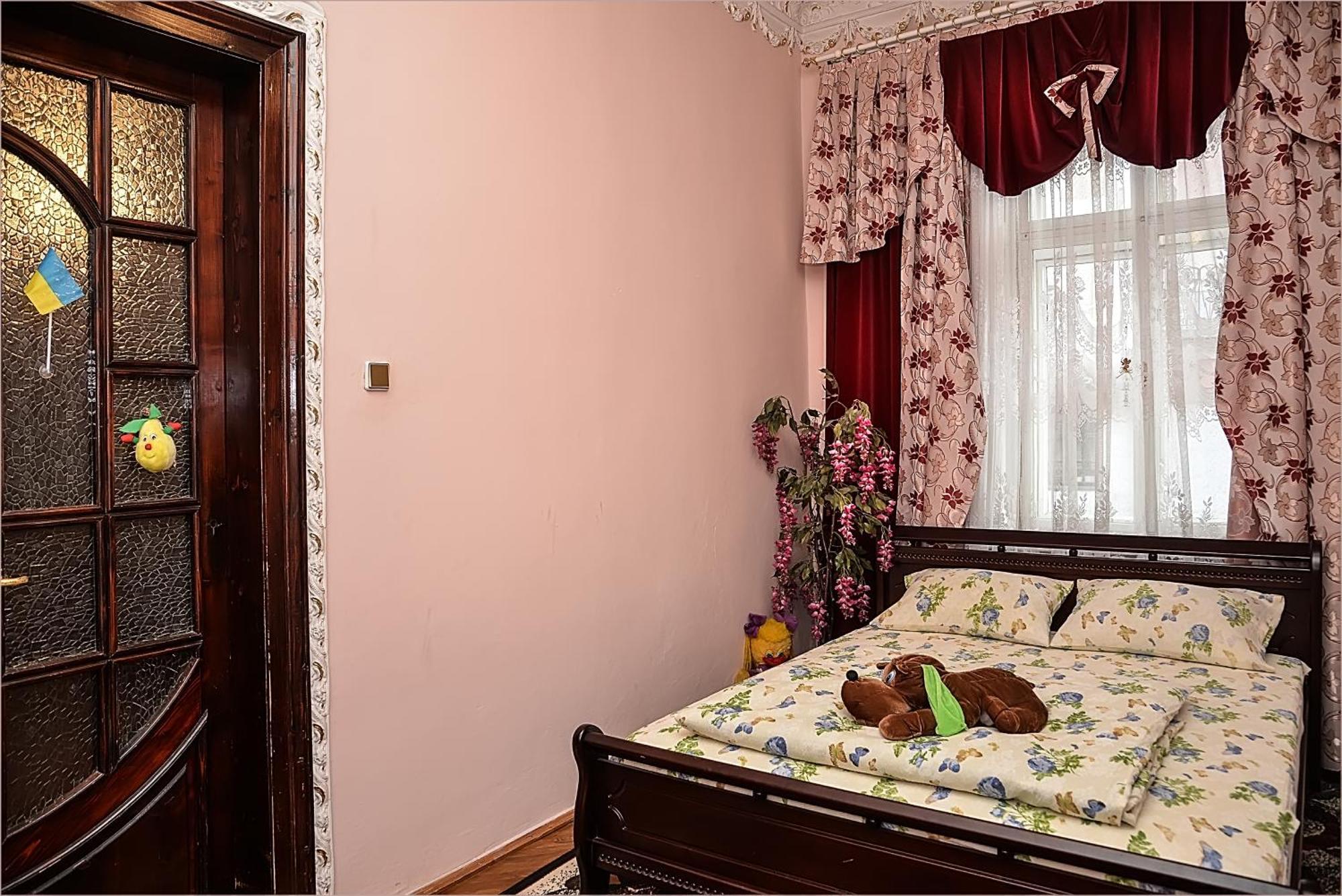 Vip-Apartments Angel Palas Csernyivci Kültér fotó