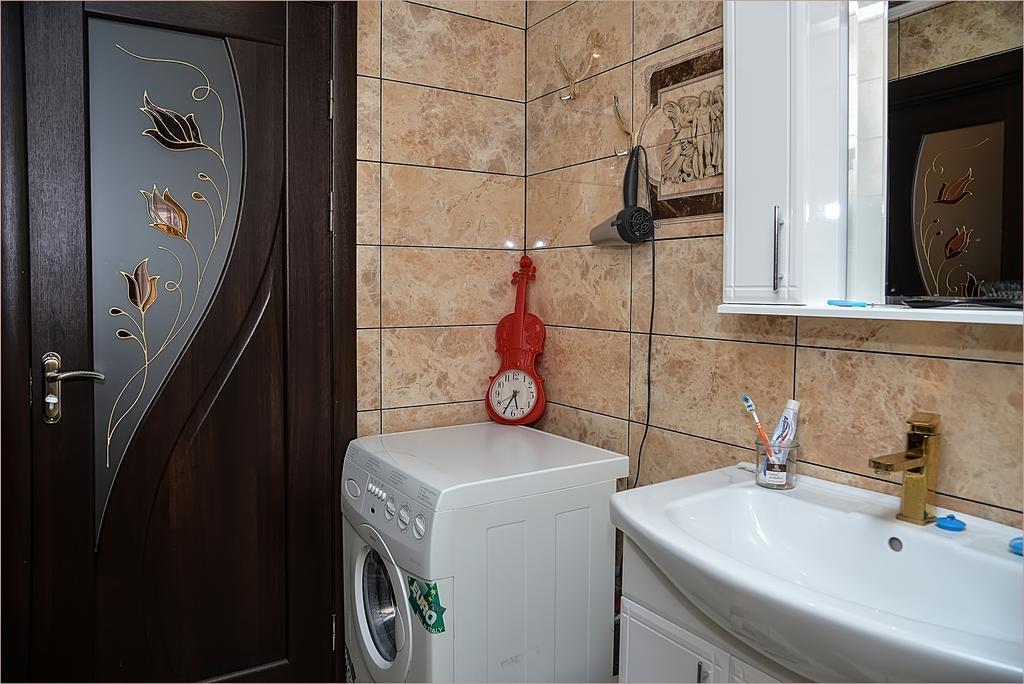 Vip-Apartments Angel Palas Csernyivci Kültér fotó