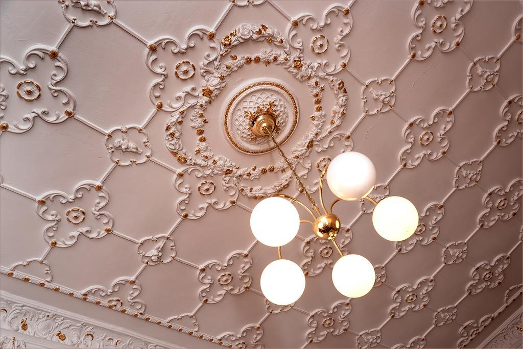 Vip-Apartments Angel Palas Csernyivci Kültér fotó
