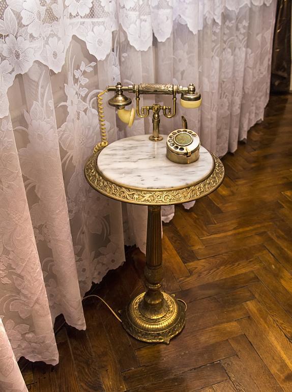 Vip-Apartments Angel Palas Csernyivci Kültér fotó