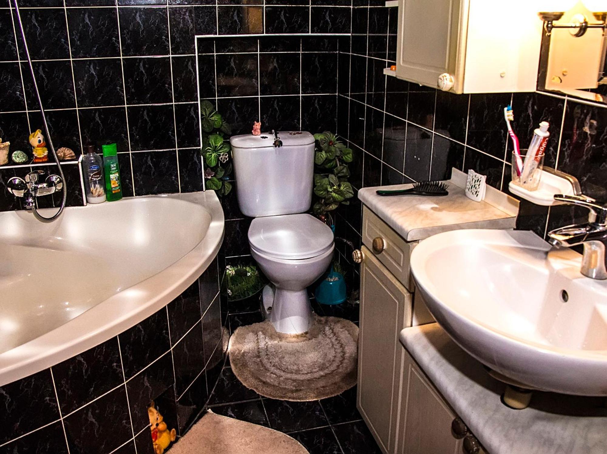 Vip-Apartments Angel Palas Csernyivci Kültér fotó