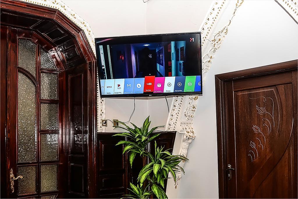 Vip-Apartments Angel Palas Csernyivci Kültér fotó