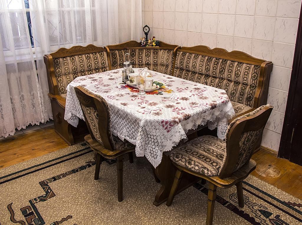 Vip-Apartments Angel Palas Csernyivci Kültér fotó